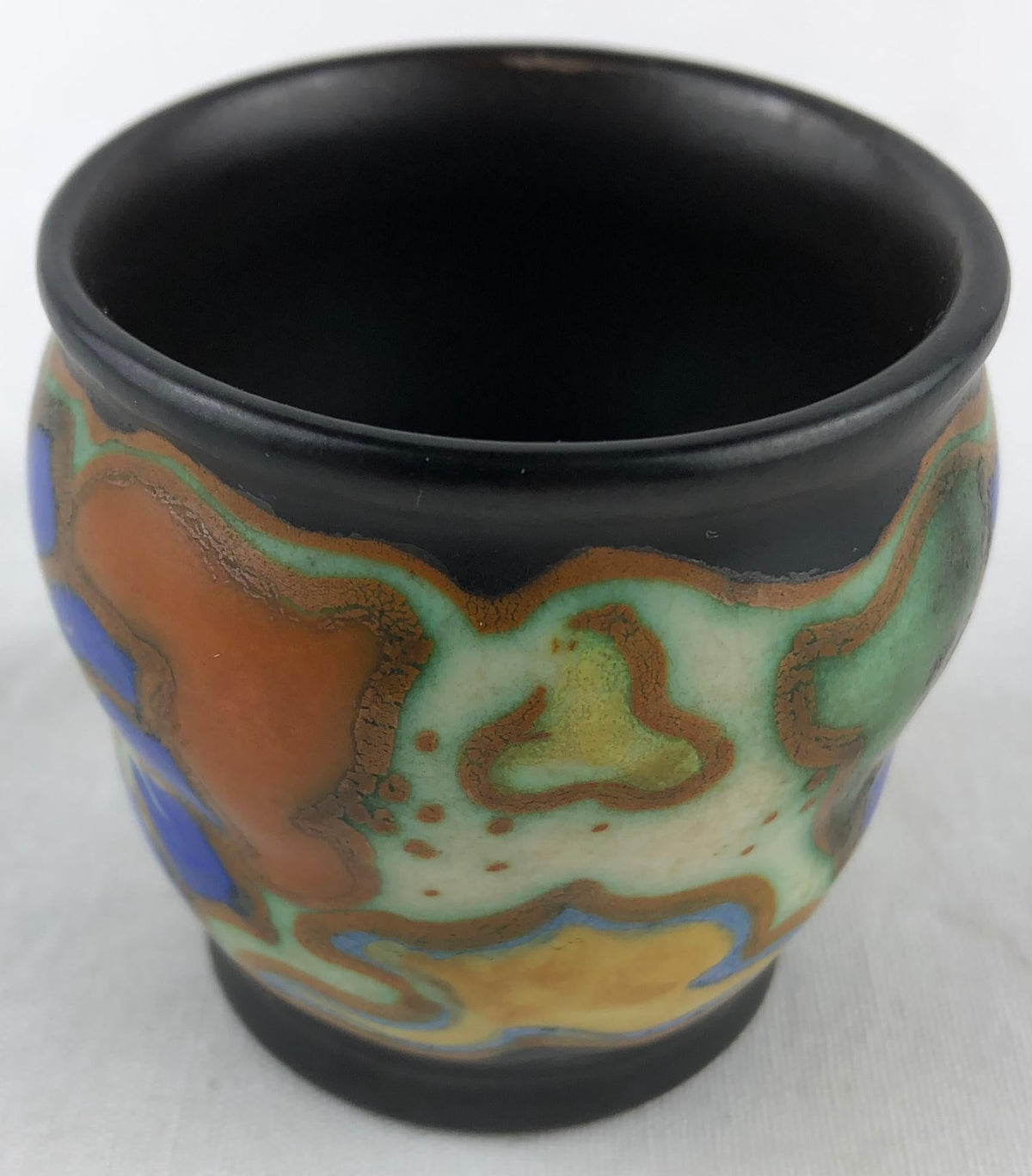 Small Gouda Pottery Art Nouveau Decorative Cup or Pen Pencil Holder — detail 3