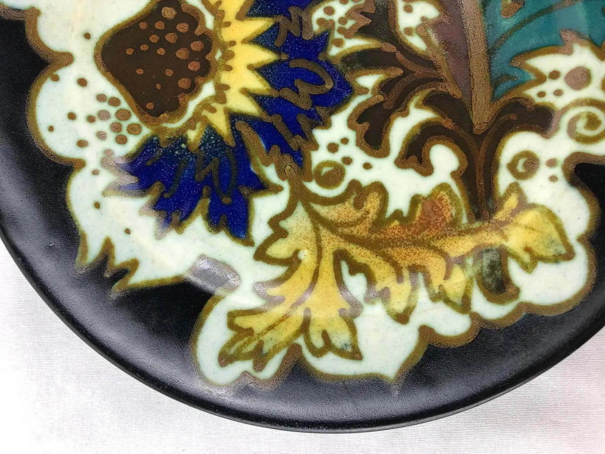 Gouda Pottery Art Nouveau Decorative Plate or Dish, Holland — detail 3