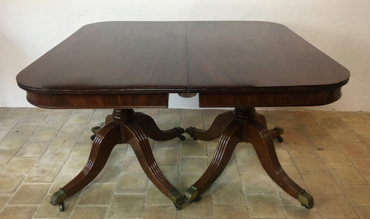 19th Century English Mahogany Double Pedestal Extending Dining Table — detail 8