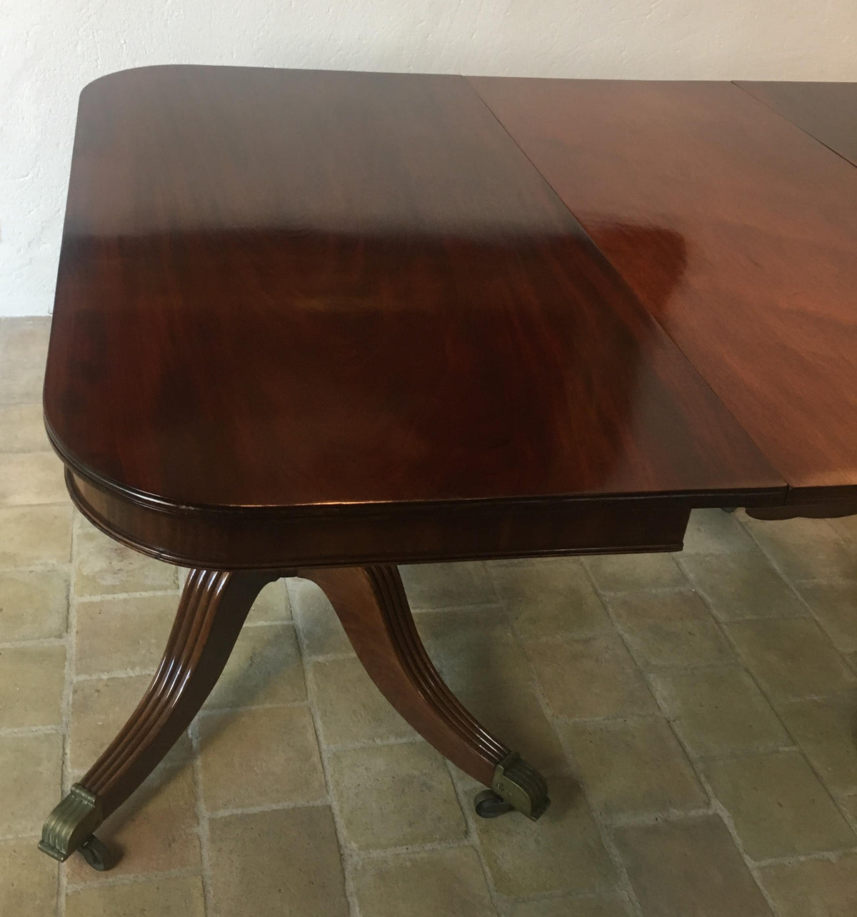 19th Century English Mahogany Double Pedestal Extending Dining Table — detail 4