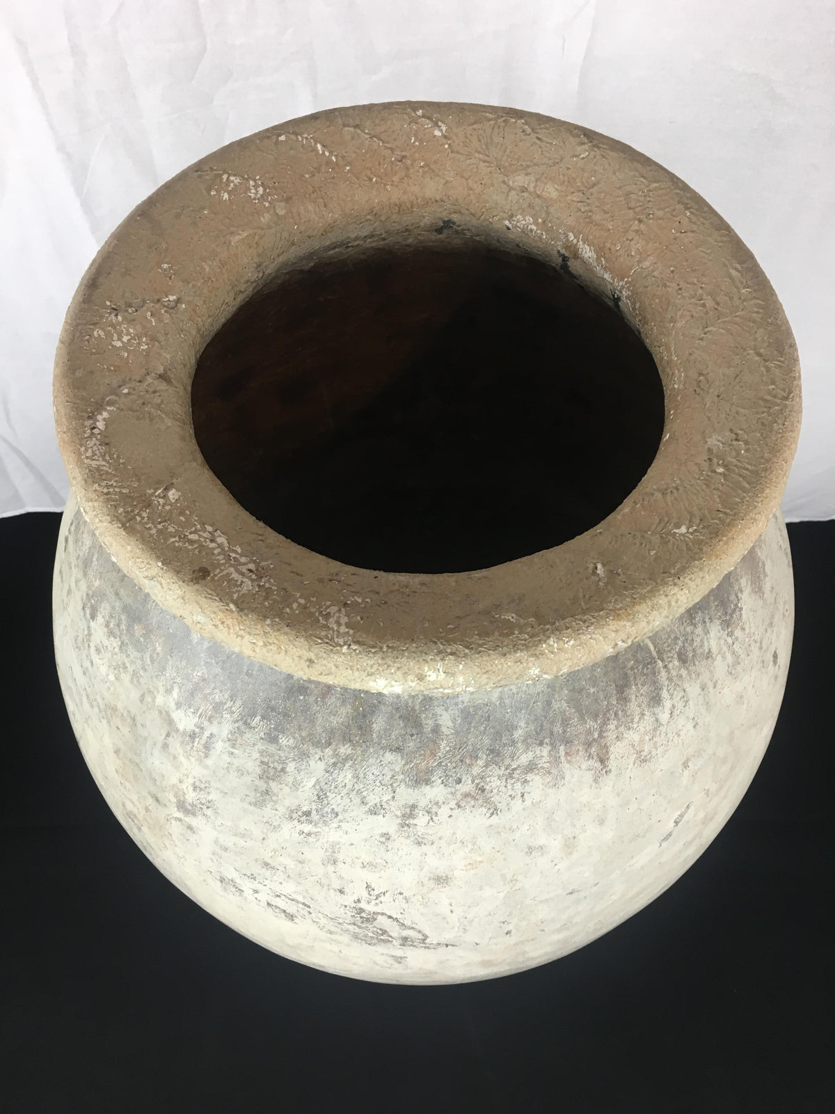 Large Hand Crafted Pot, Garden Element from Historical Estate Beverly Hills, CA — detail 7