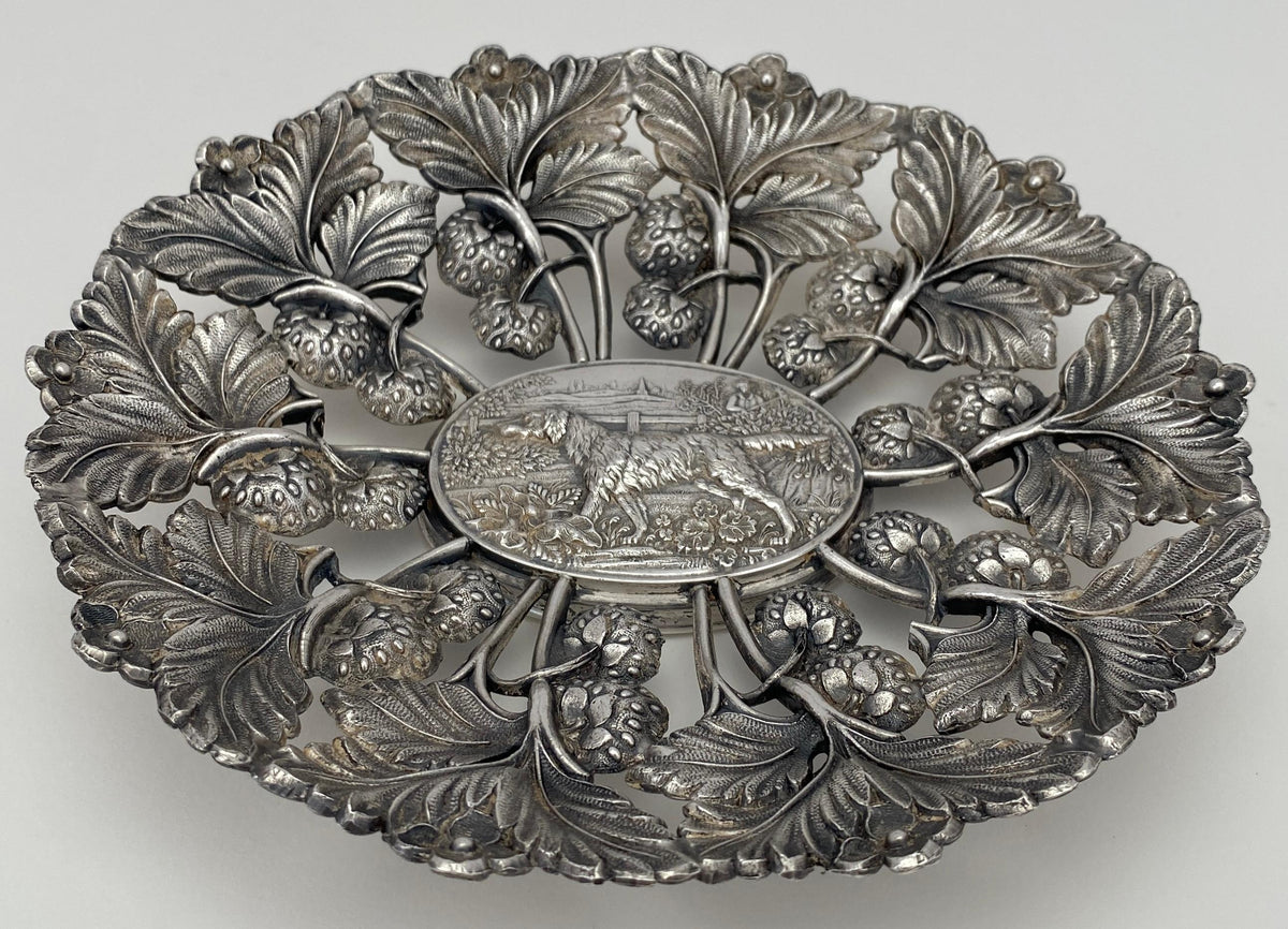 Reed and Barton Sculpted Bowl, Silver Plated Dish with Dog — detail 8