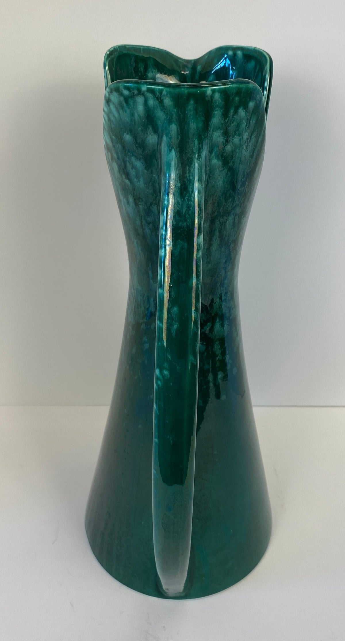 Royal Haeger Mid-Century Modern Handled Ceramic Vase, USA — detail 2