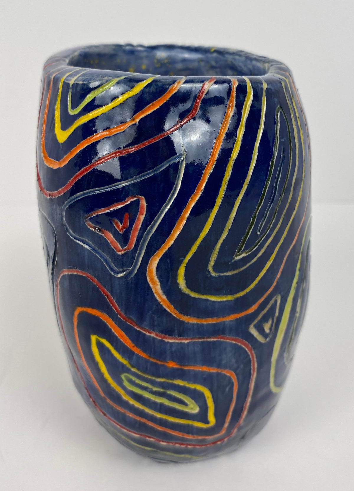 Abstract Ceramic Studio Pottery Vase signed S. Leighton — detail 4