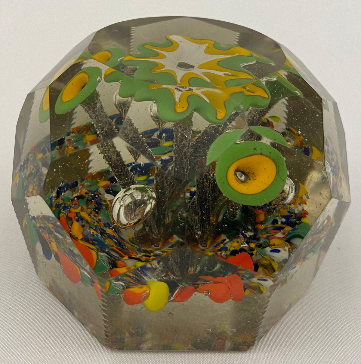 Large Millefiori Paperweight attrib. to Saint Louis, Scrambled Paperweight — detail 3