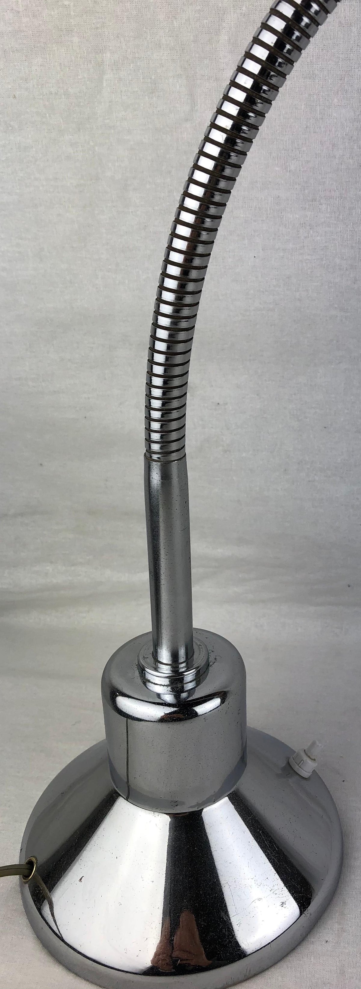 Modern Articulating Table Lamp in the Manner of Robert Sonneman — detail 4