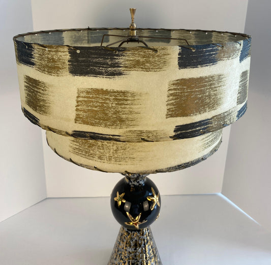 Mid Century Modern Ceramic Lamp — detail 2
