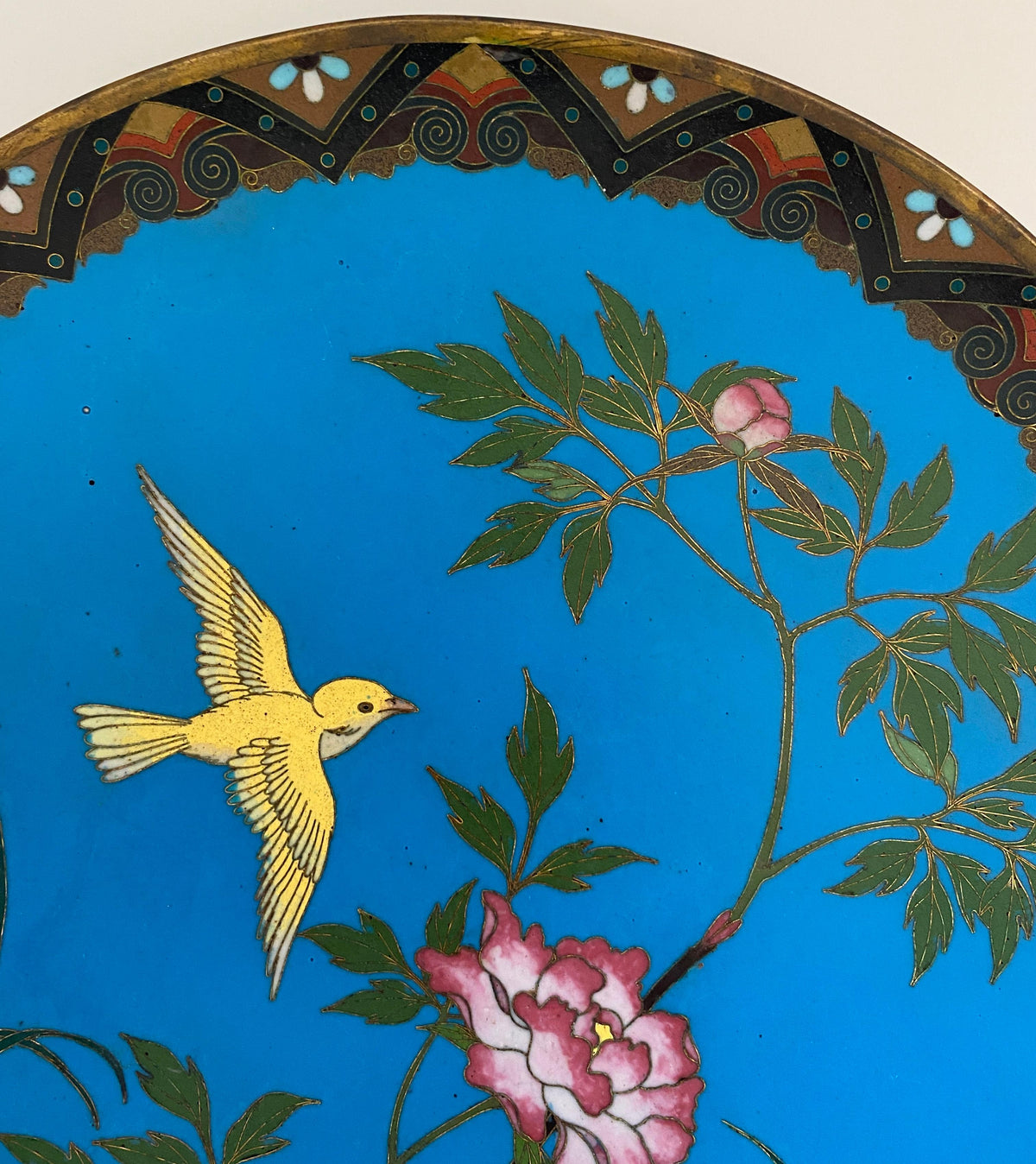 Antique Japanese Meiji Cloissoné Charger Plate — detail 8