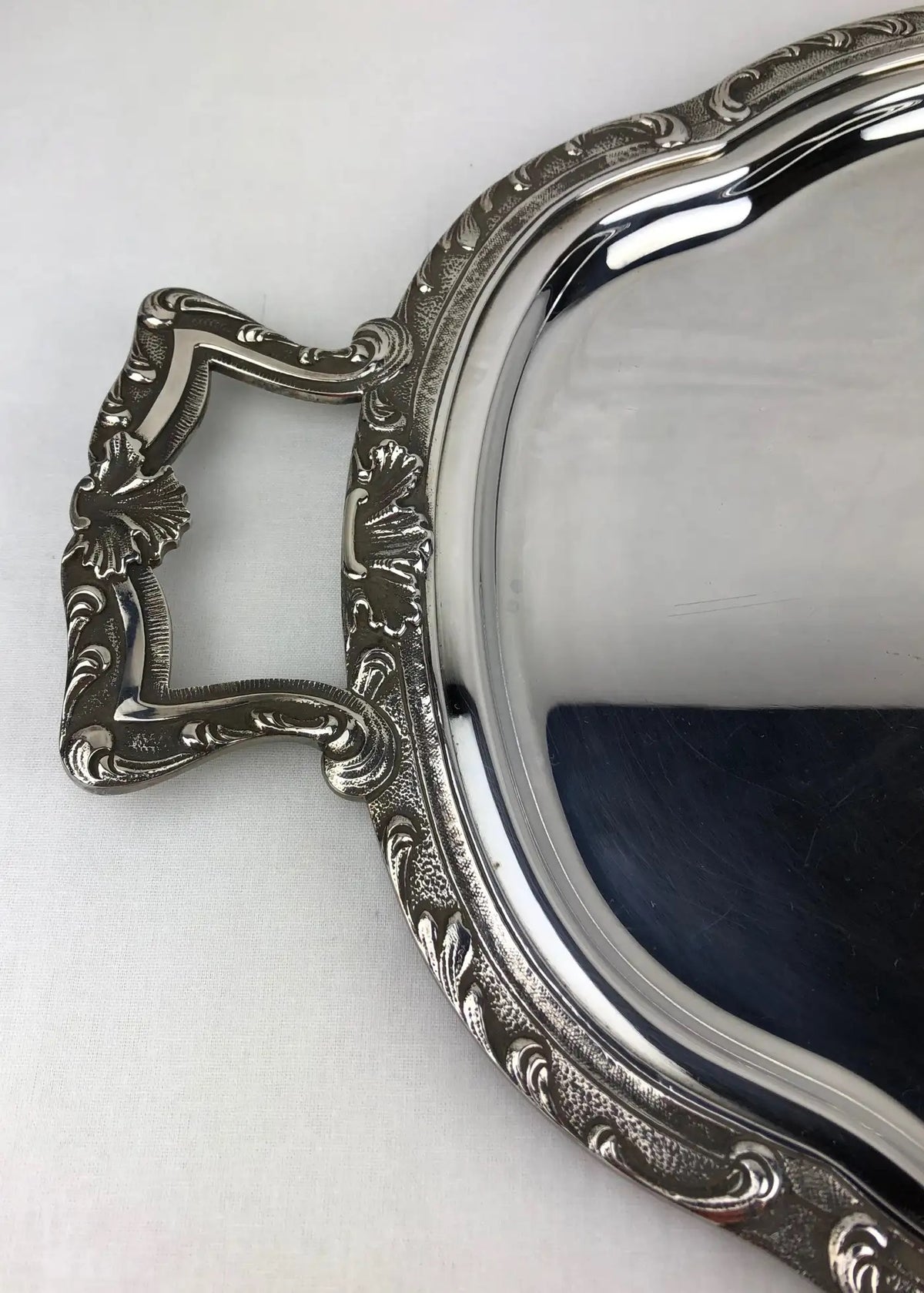 French Rococo Revival Silver Plate 5-Piece Tea & Coffee Service on Tray, Early 20th Century — detail 3