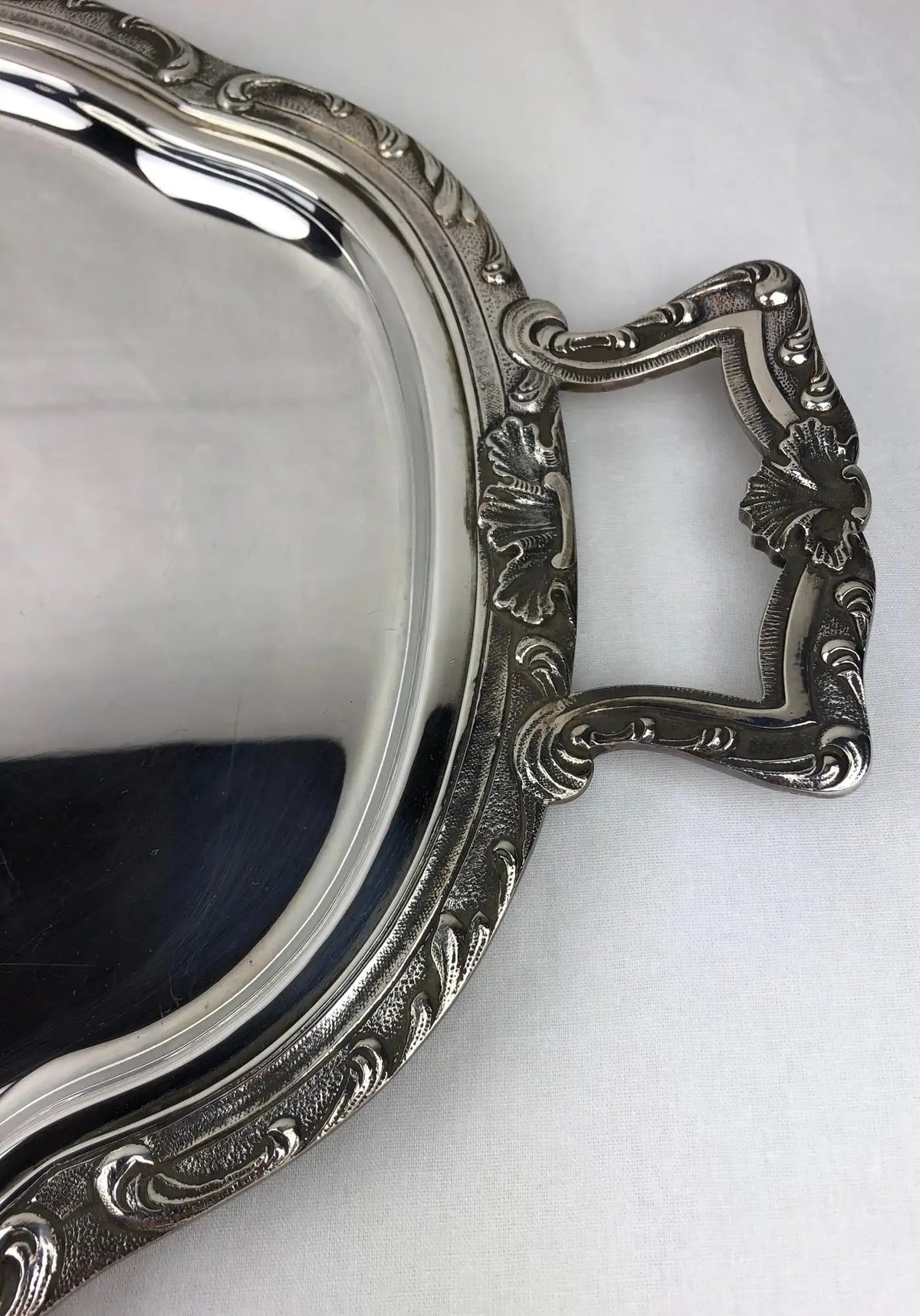 French Rococo Revival Silver Plate 5-Piece Tea & Coffee Service on Tray, Early 20th Century — detail 4