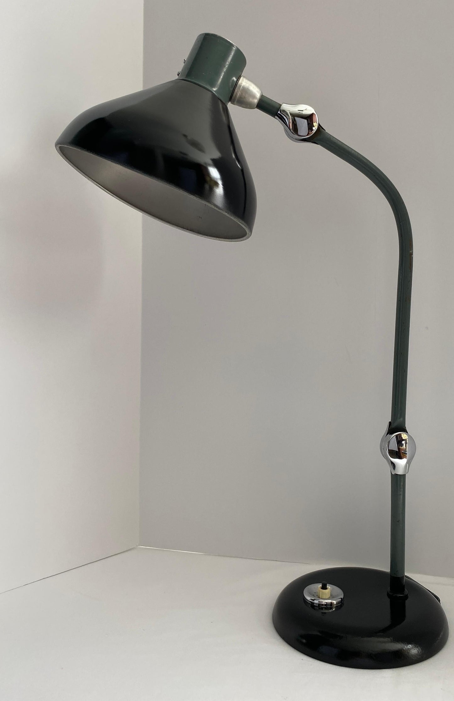 Machine Age Industrial Table Lamp — detail 5