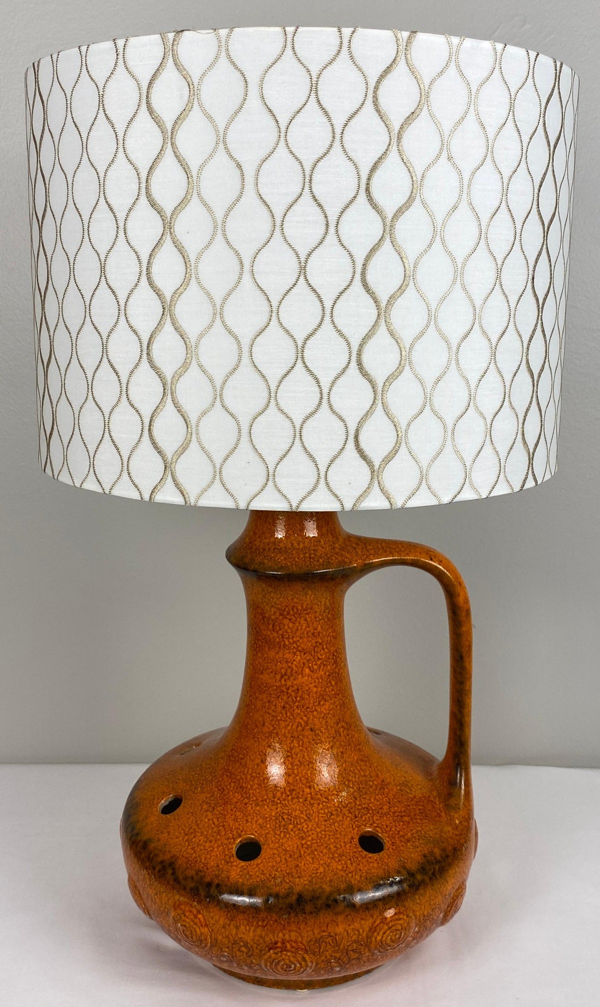 French Mid-Century Ceramic Table Lamp Orange — detail 3