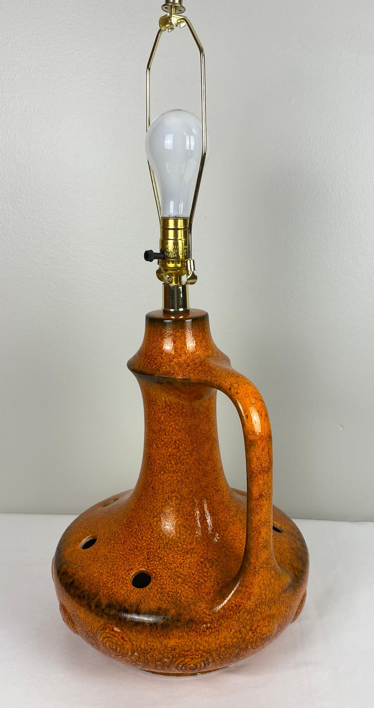 French Mid-Century Ceramic Table Lamp Orange — detail 4