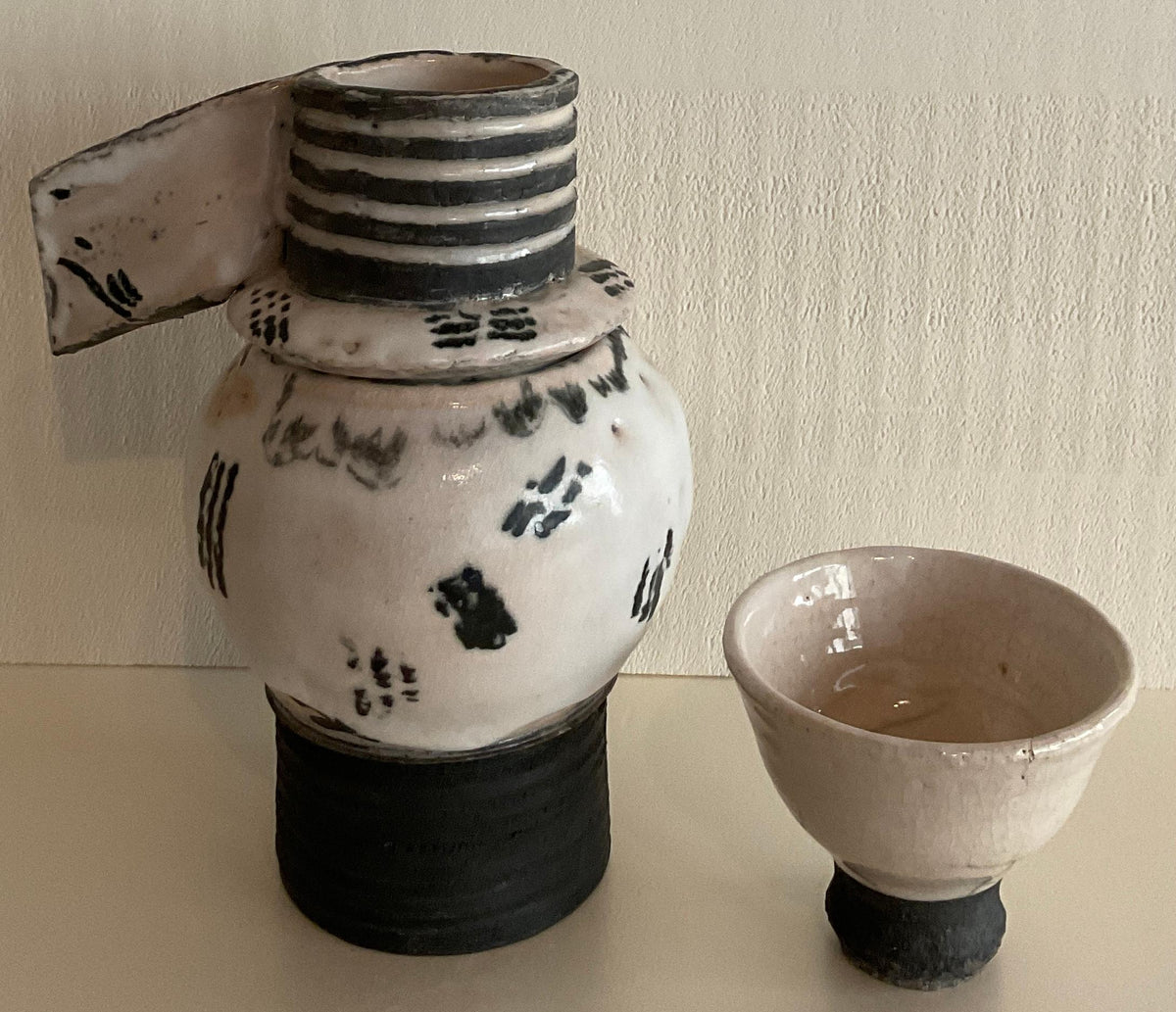 Japanese Style Ceramic Tea Pot and Cup Contemporary Zen — detail 2