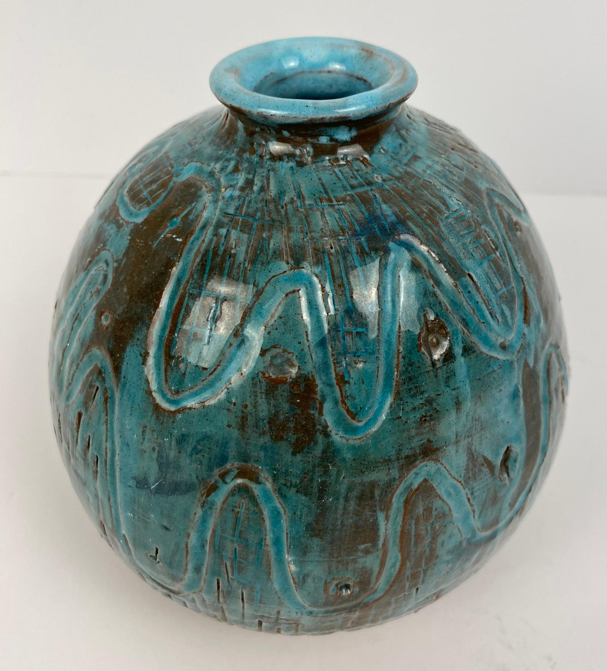 Round Mid-Century Ceramic Vase, Studio Pottery Vase Signed — detail 5