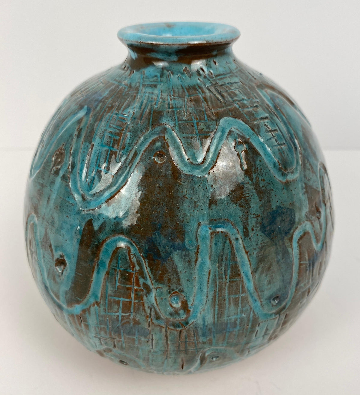 Round Mid-Century Ceramic Vase, Studio Pottery Vase Signed — detail 4