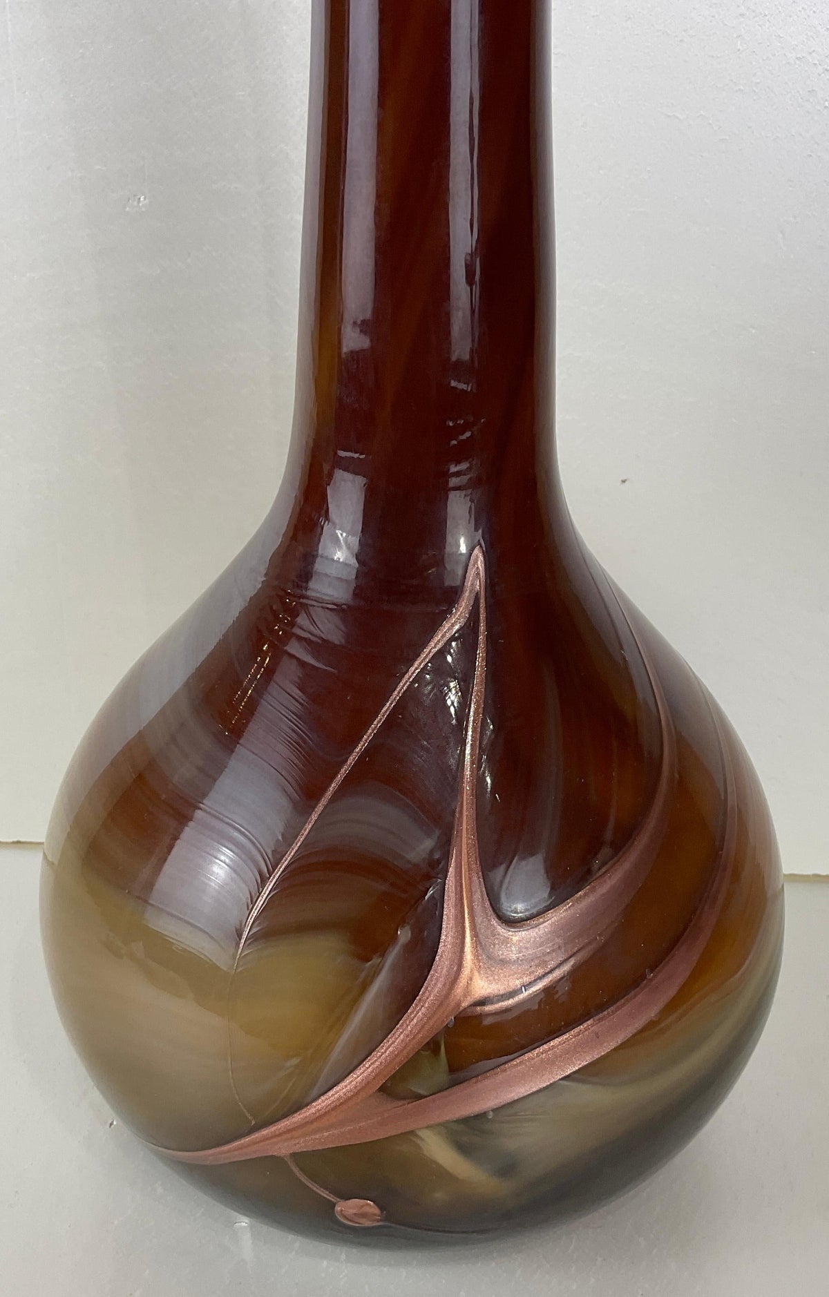Schneider Style Soliflore Vase by La Verrerie de Maure-Vieil, French Glass Vase — detail 2