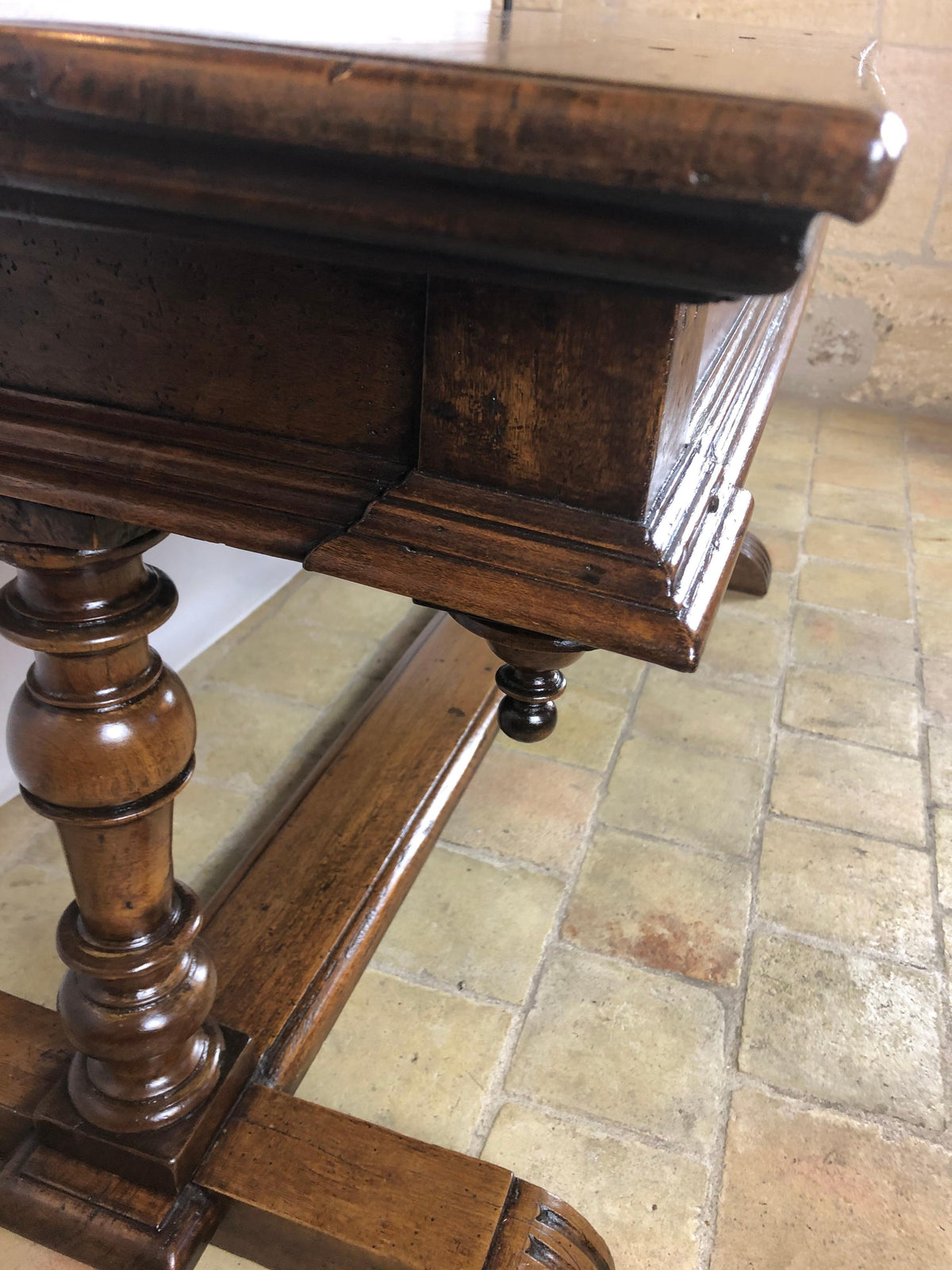 18th Century French Louis XIII Walnut Sofa Console or Display Table — detail 9