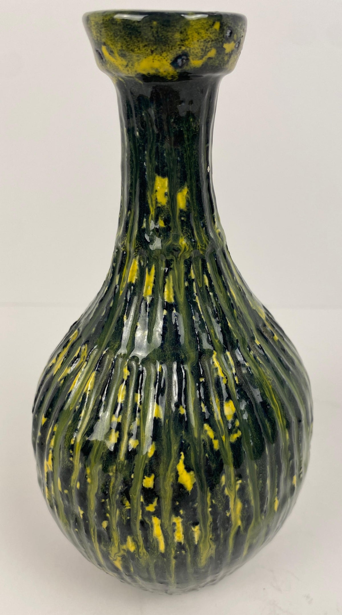 Murano Style Mid-20th Century Green & Yellow Glass Vase — detail 6