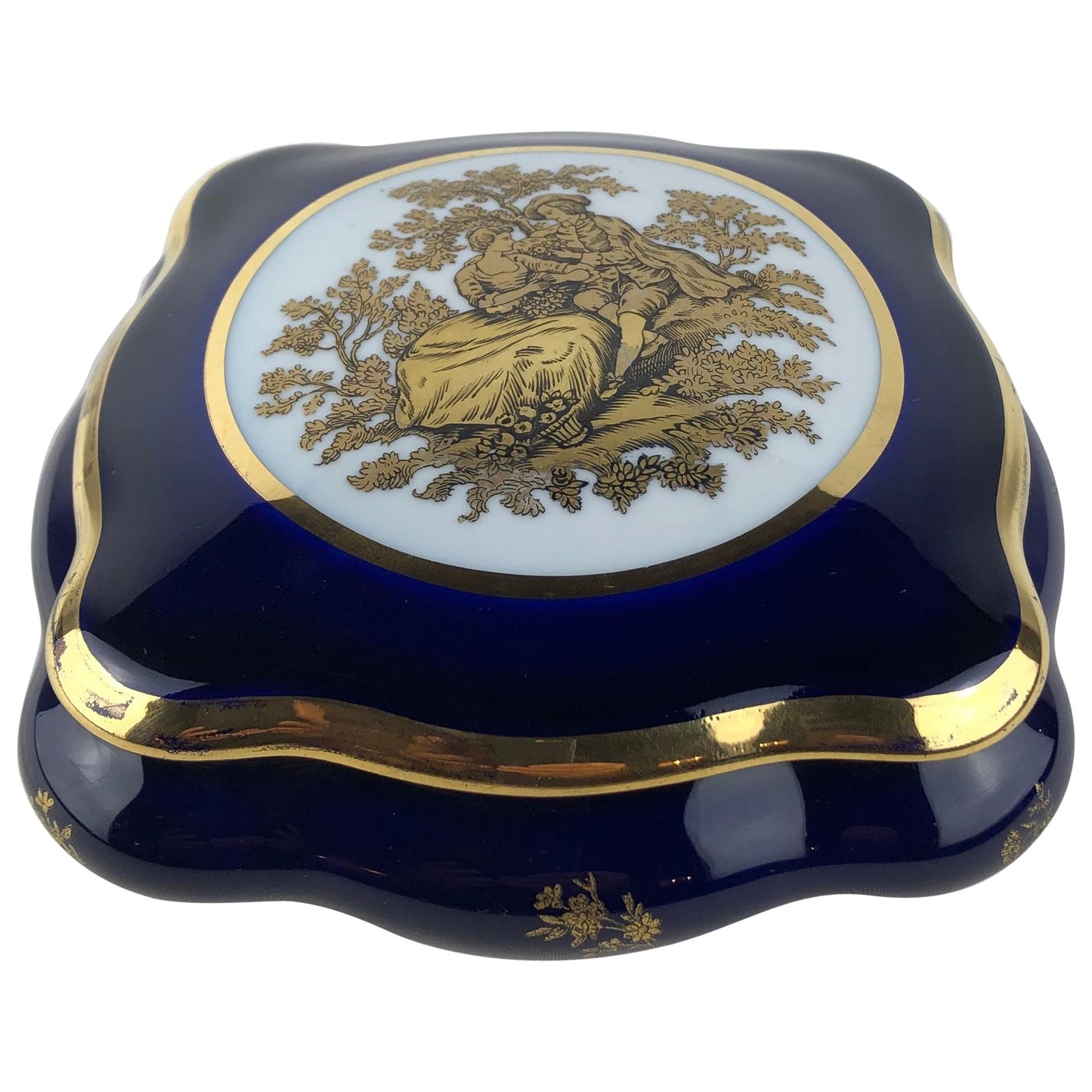 Limoges Porcelain Lidded Candy Dish Trinket or Jewelry Box French