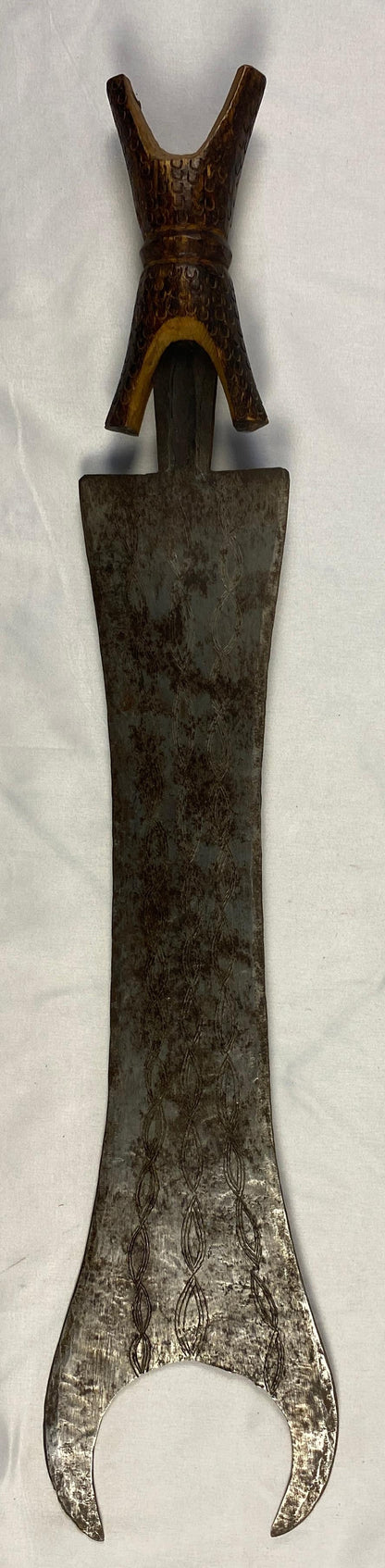 African Tribal Weapon in Animal Skin Holder — detail 4