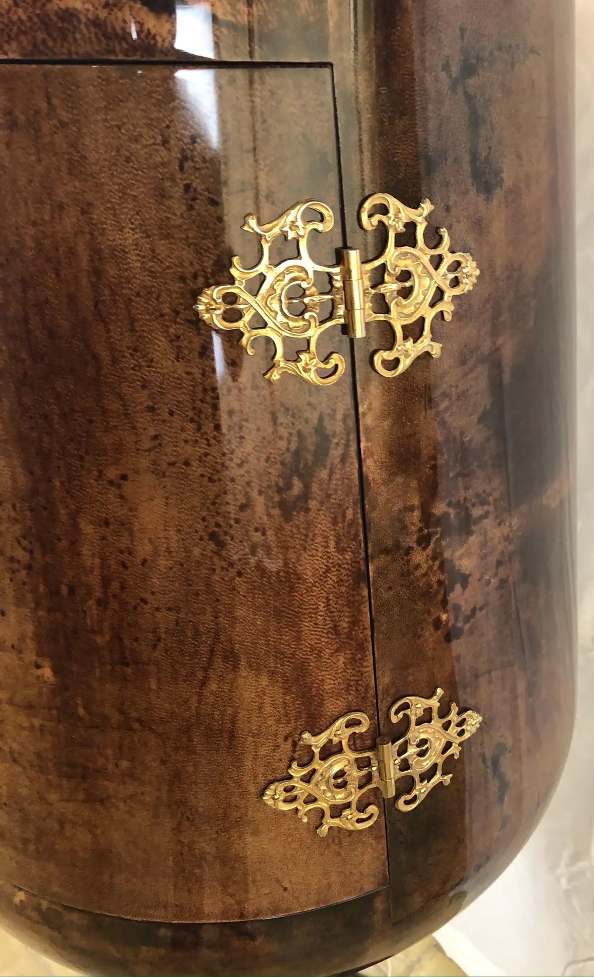 Aldo Tura Bar Cabinet, Iconic Italian Designer Goatskin Dry Bar Cabinet — detail 3