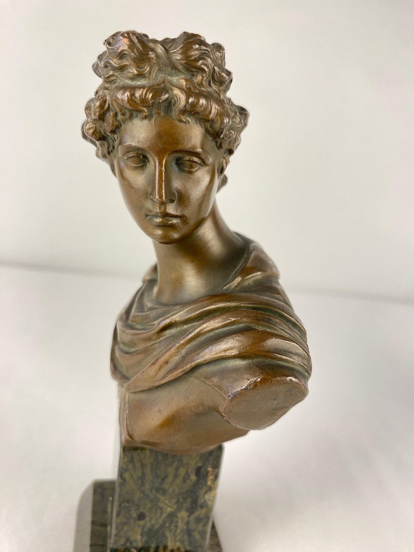 Pair of Neoclassical Bronze Busts Apollo and Diana Mounted on Black Marble — detail 4