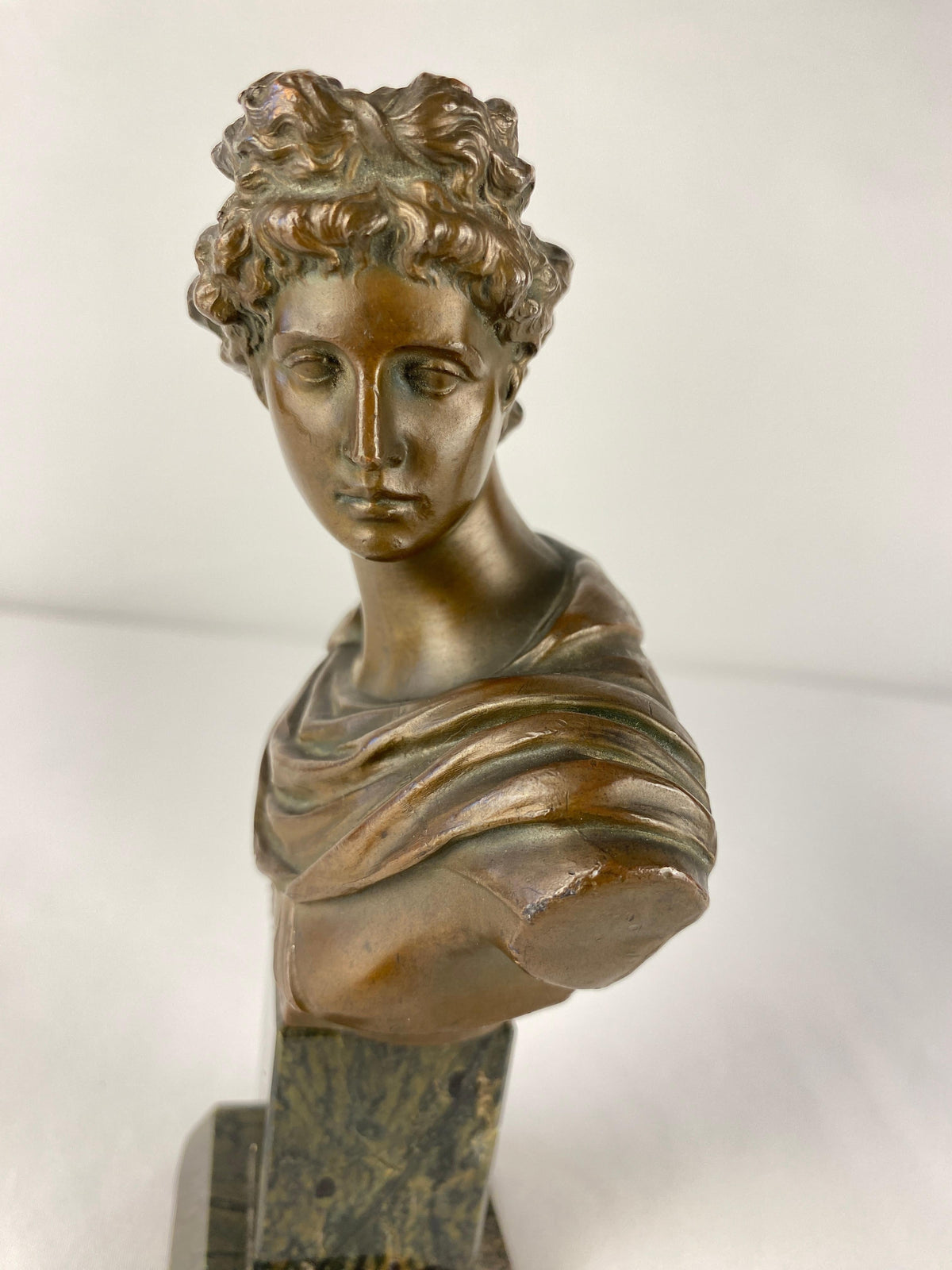 Pair of Neoclassical Bronze Busts Apollo and Diana Mounted on Black Marble — detail 4