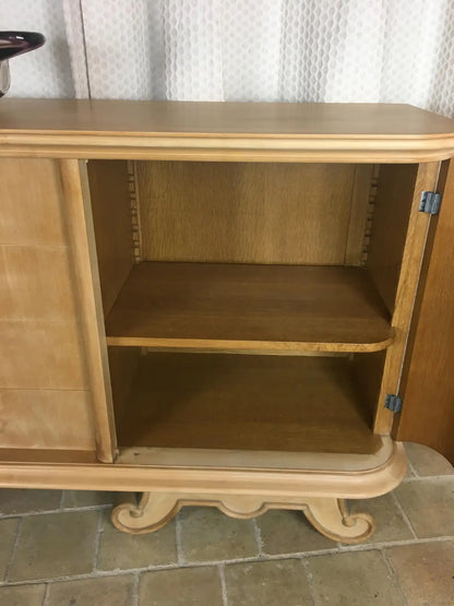 French Mid-Century Blonde Sycamore Credenza in the Style of André Arbus, 1940s, — detail 8
