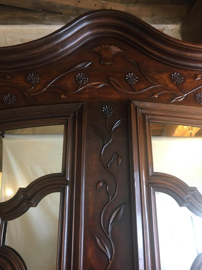 18th Century French Louis XV Armoire, Antique Walnut Armoire Louis XV Style — detail 2