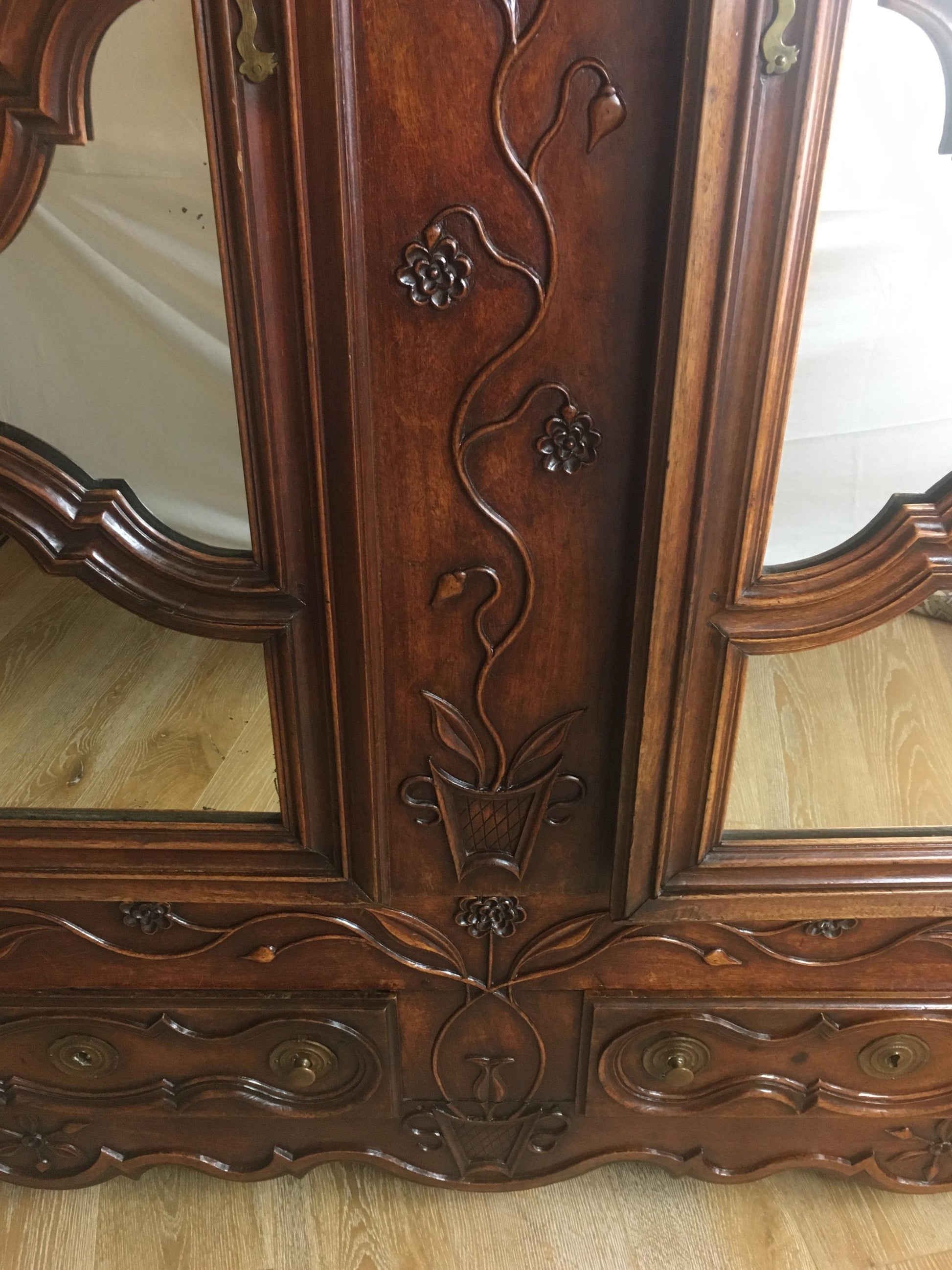 18th Century French Louis XV Armoire, Antique Walnut Armoire Louis XV Style — detail 3