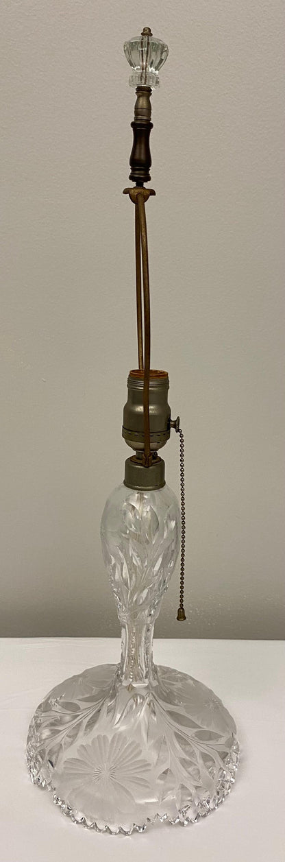 French Art Deco Cut Crystal Table Lamp in the Manner of Baccarat — detail 3