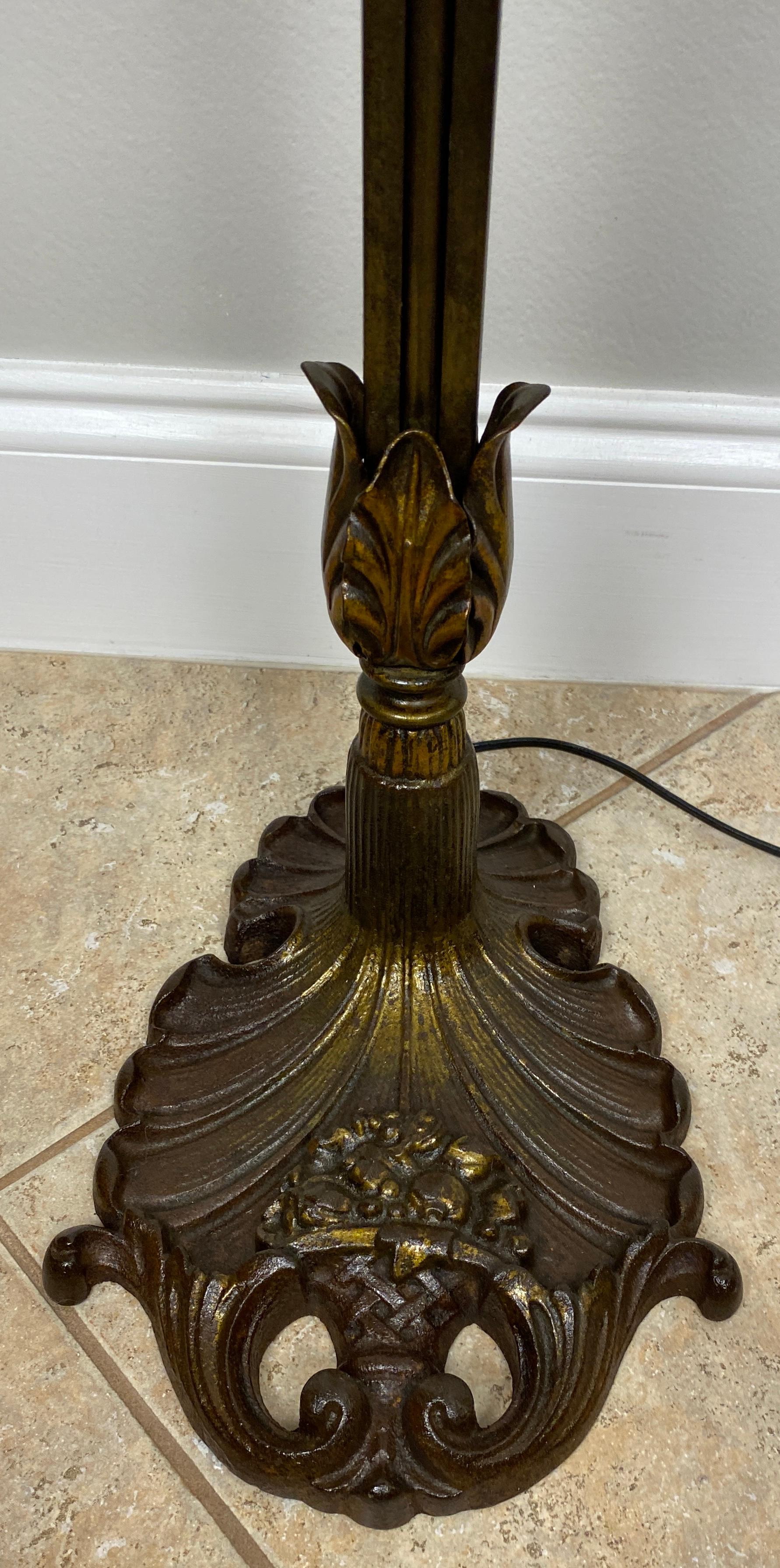 Arts and Crafts Floor Lamp with Original Mica Shade and Table Top, Crest & Co. — detail 13