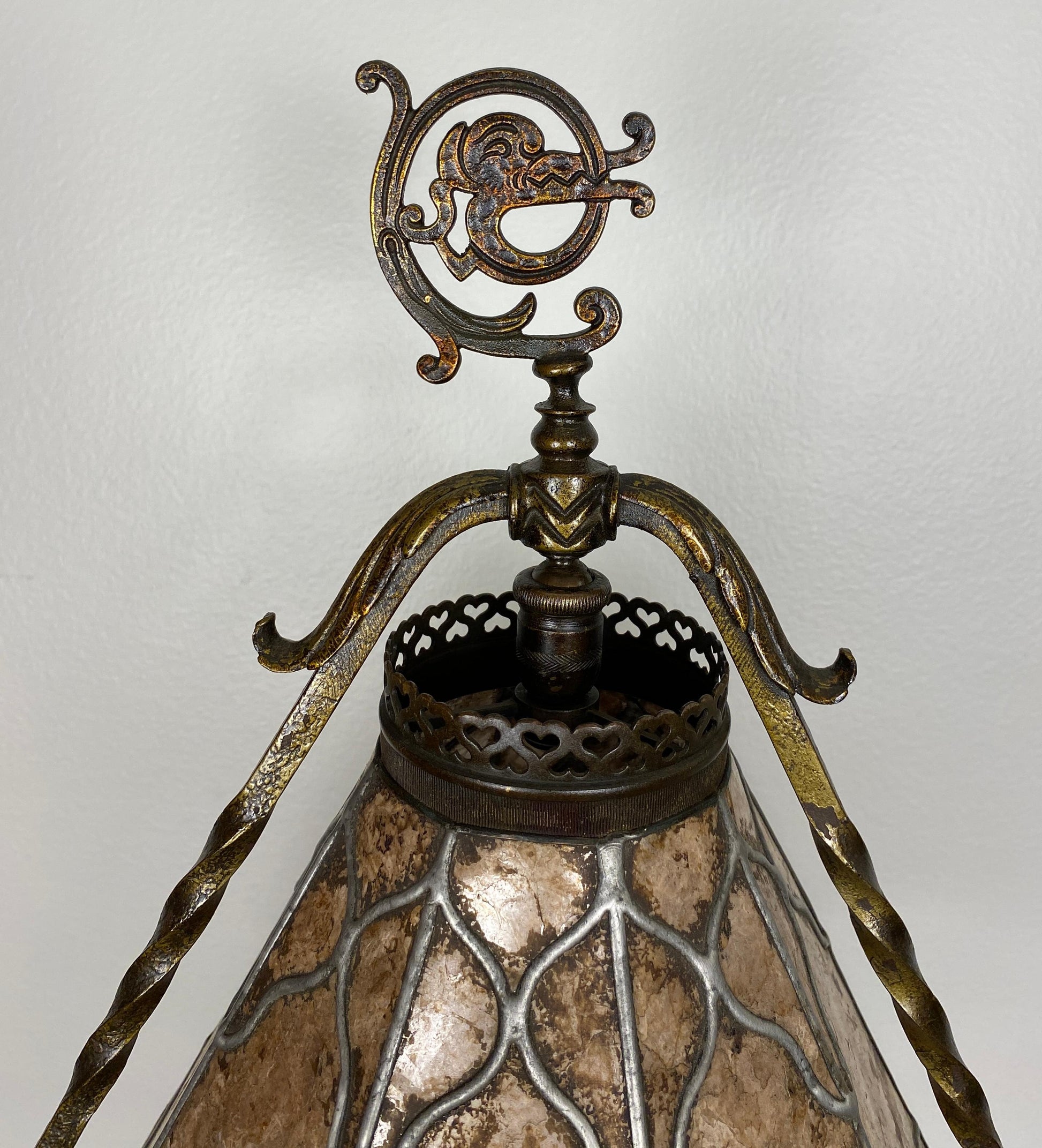 Arts and Crafts Floor Lamp with Original Mica Shade and Table Top, Crest & Co. — detail 9