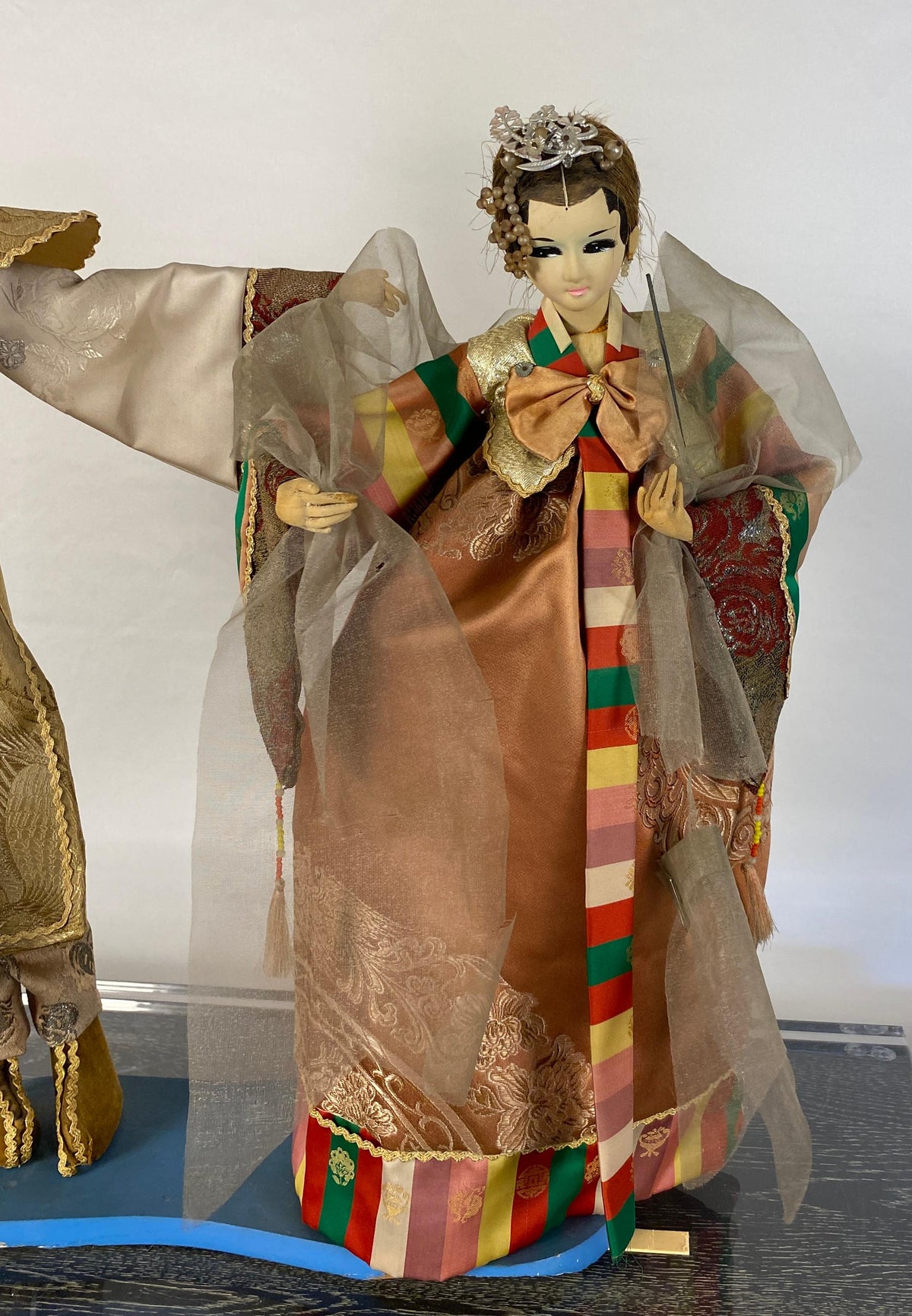 Pair of Oriental Puppet Dolls with Original Silk Costumes — detail 3