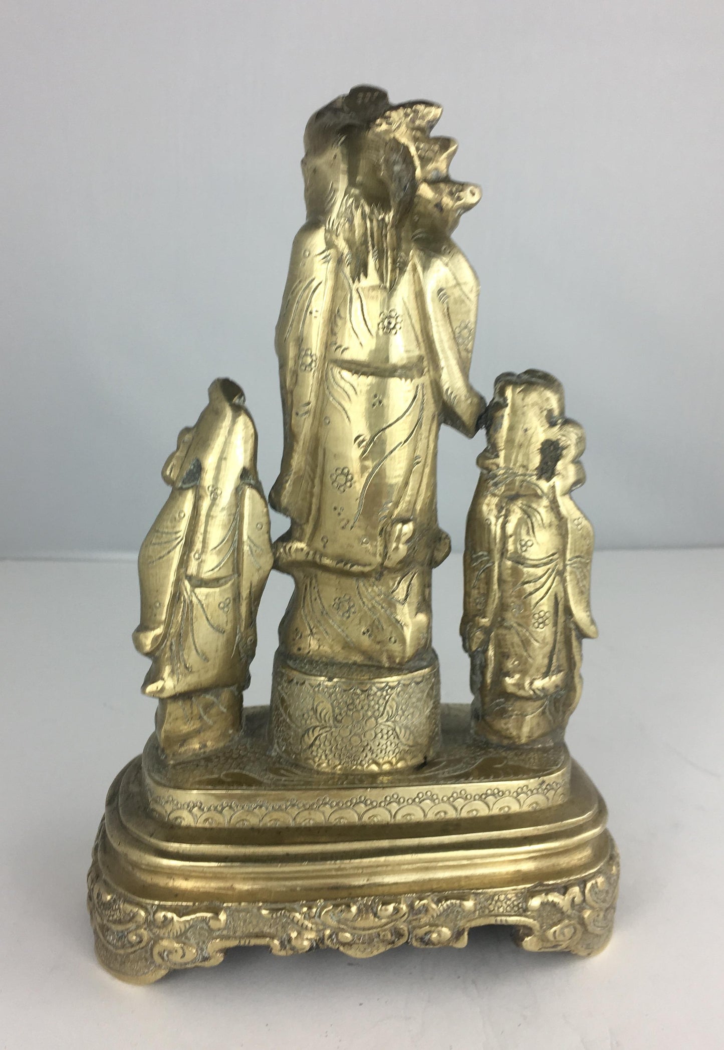 Bronze Chinese Statue of Three Figures — detail 3