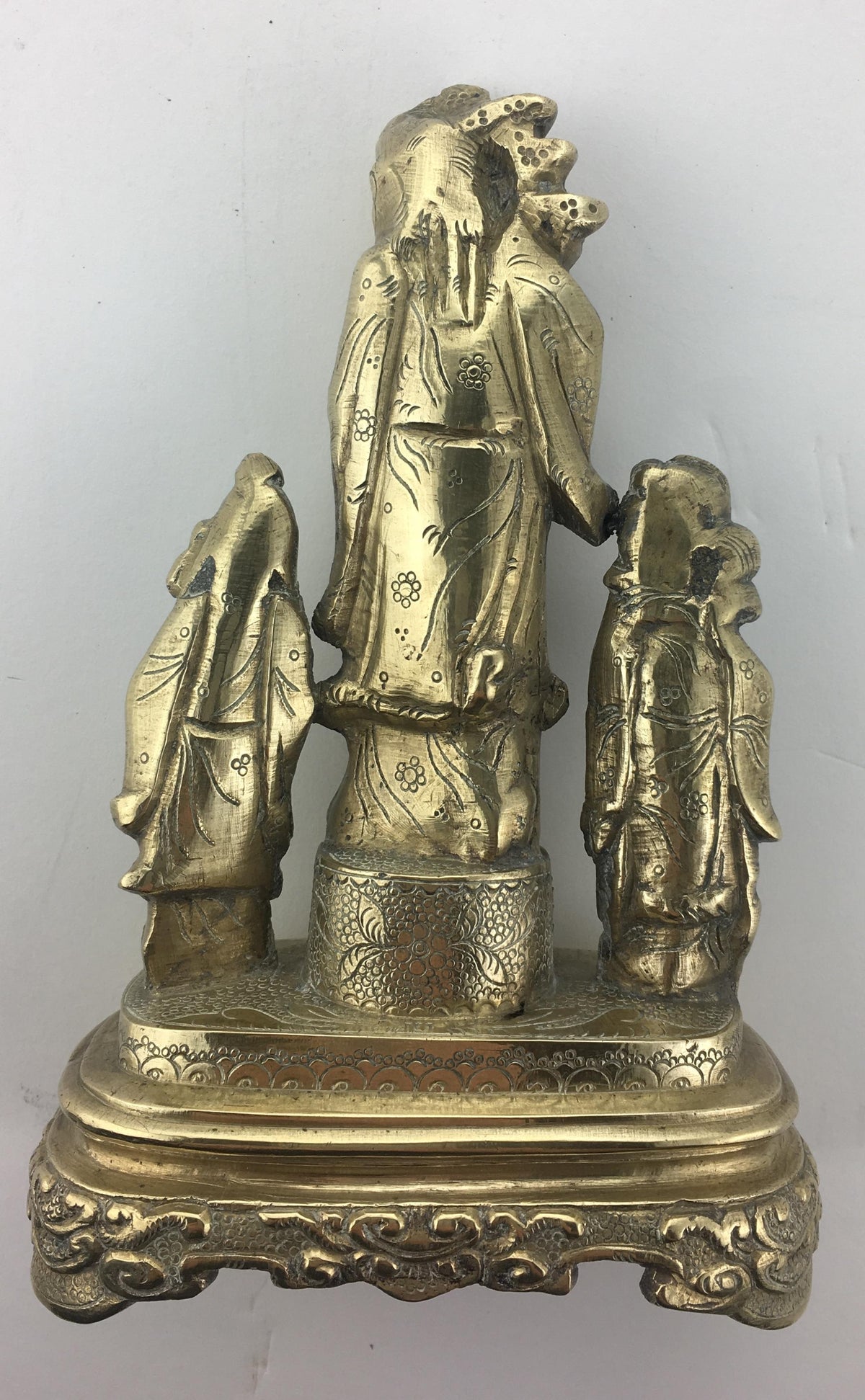 Bronze Chinese Statue of Three Figures — detail 4