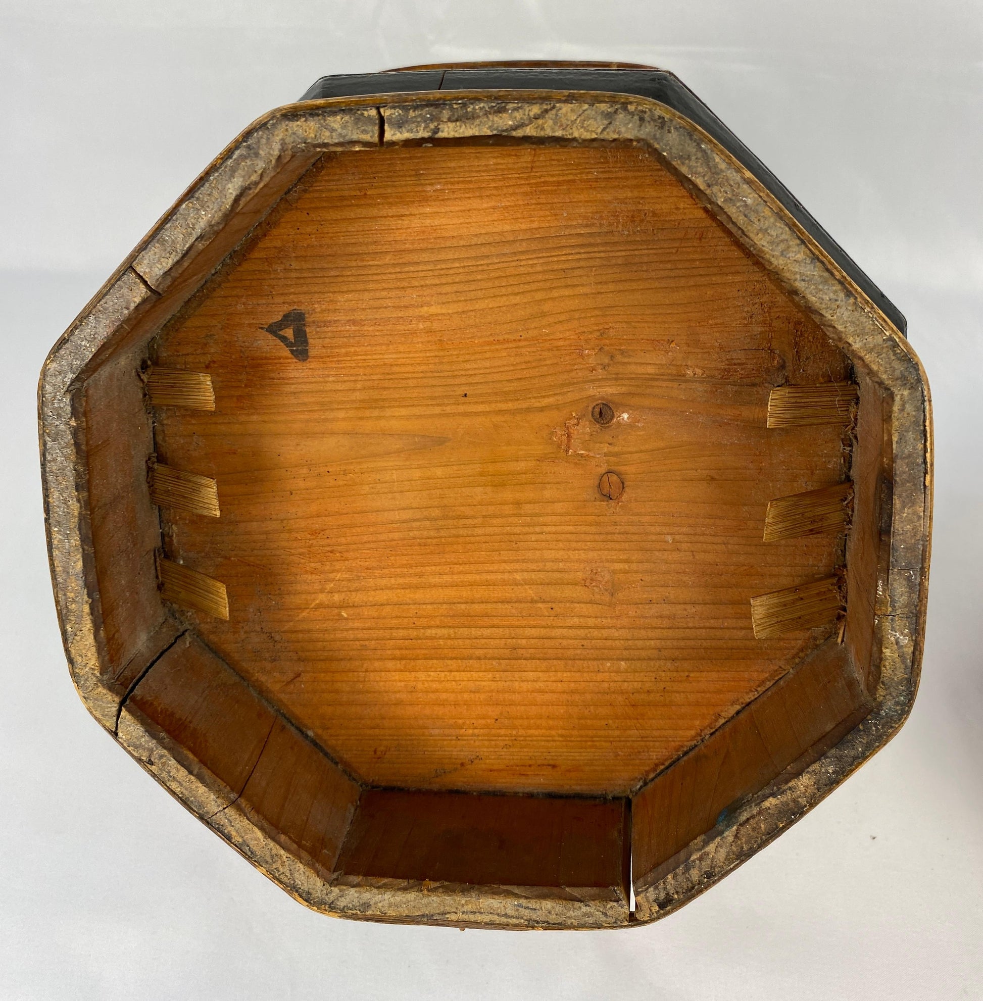 Antique Chinese Lunch Box with Carved Handle — detail 7