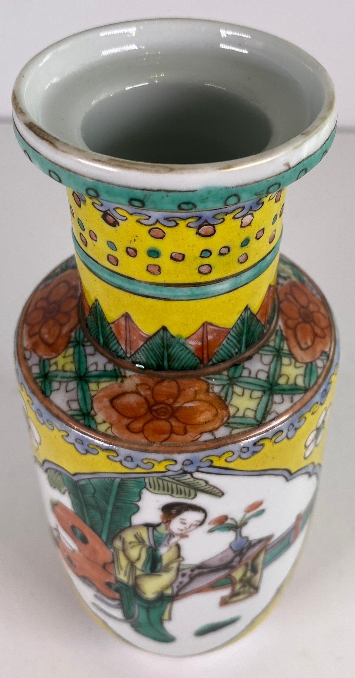 Chinese Famille Jaune Porcelain Vase with Figural Panels, Qianlong Mark, 20th C. — detail 3