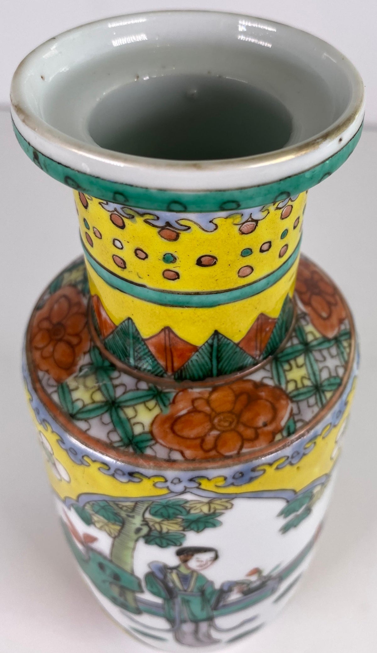 Chinese Famille Jaune Porcelain Vase with Figural Panels, Qianlong Mark, 20th C. — detail 8