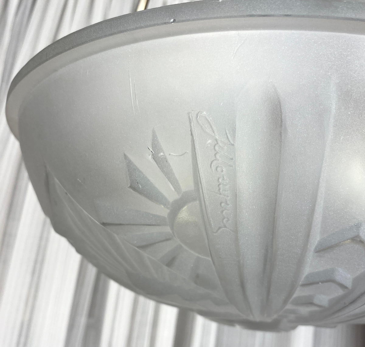 French Art Deco Pendant Chandelier in the manner of Degue — detail 7