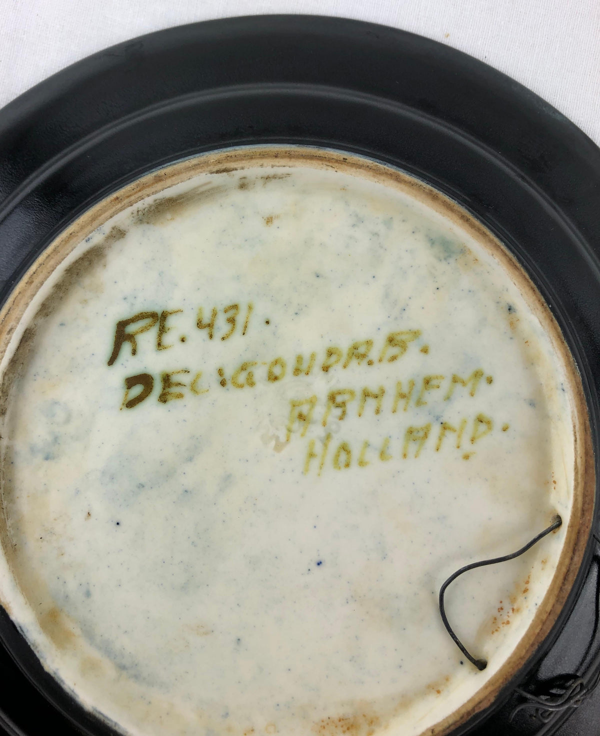 Gouda Hand Crafted Pottery Art Nouveau Decorative Dish, Holland — detail 4