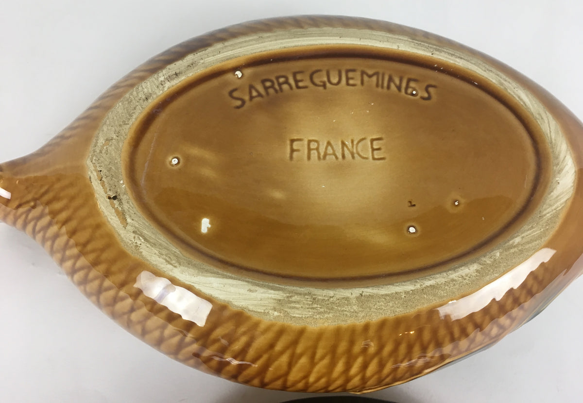 Mid-Century French Majolica Fish Service by Sarreguemines, Circa 1950s — 14 Pieces — detail 2