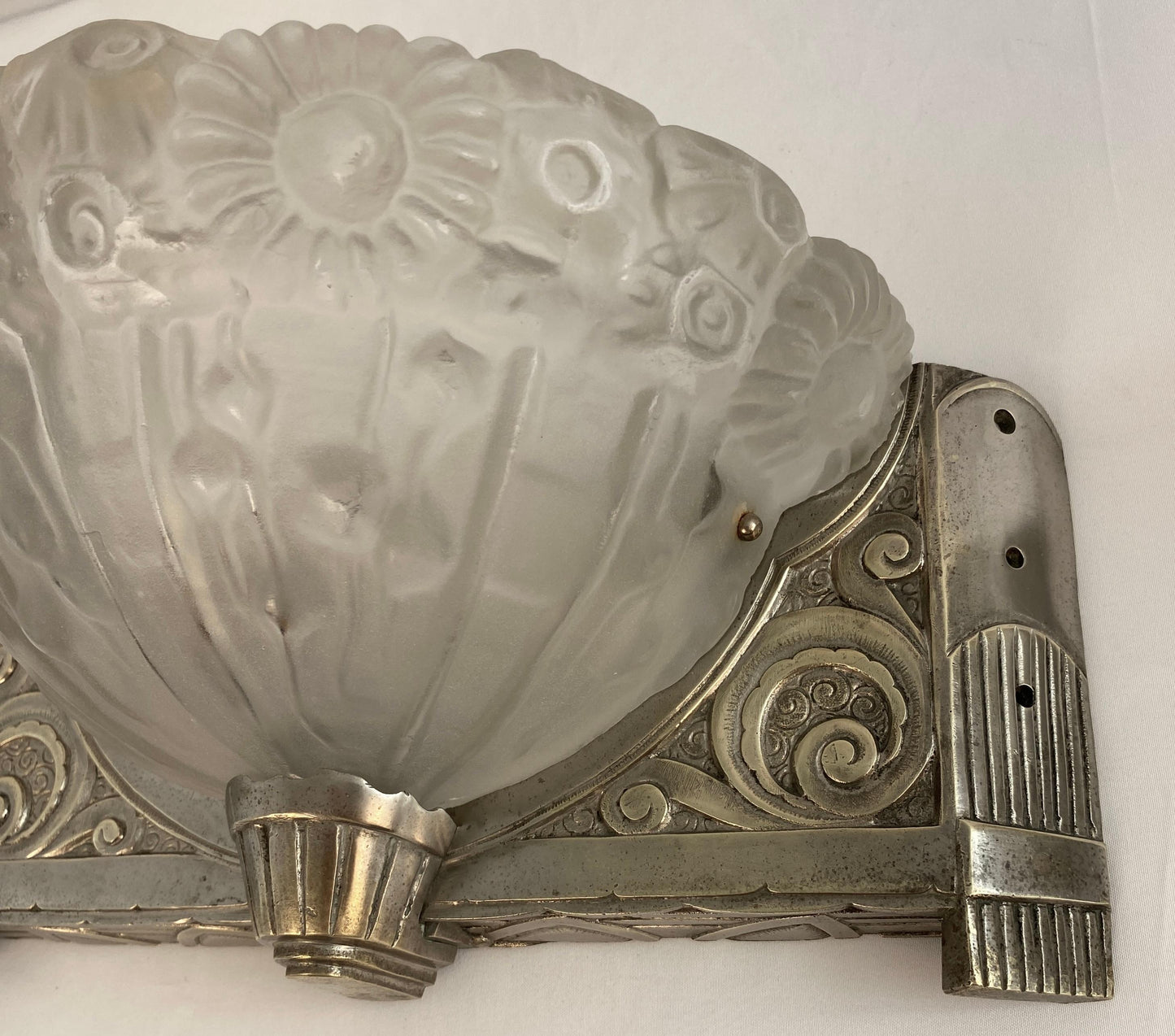 Pair of French Art Deco Wall Sconces in the Style of Degue — detail 11