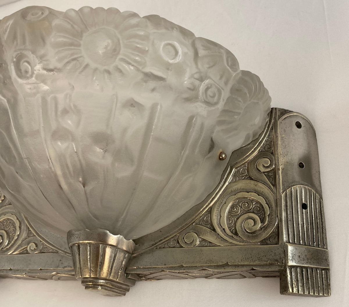 Pair of French Art Deco Wall Sconces in the Style of Degue — detail 11