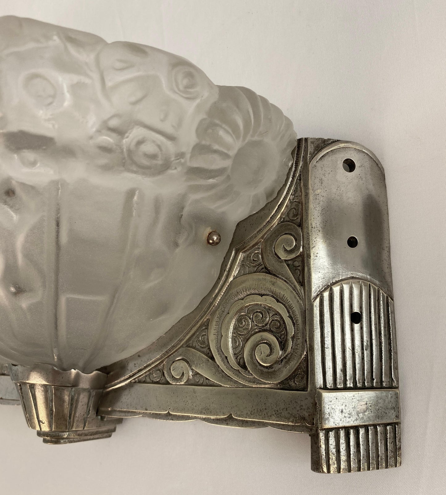 Pair of French Art Deco Wall Sconces in the Style of Degue — detail 4