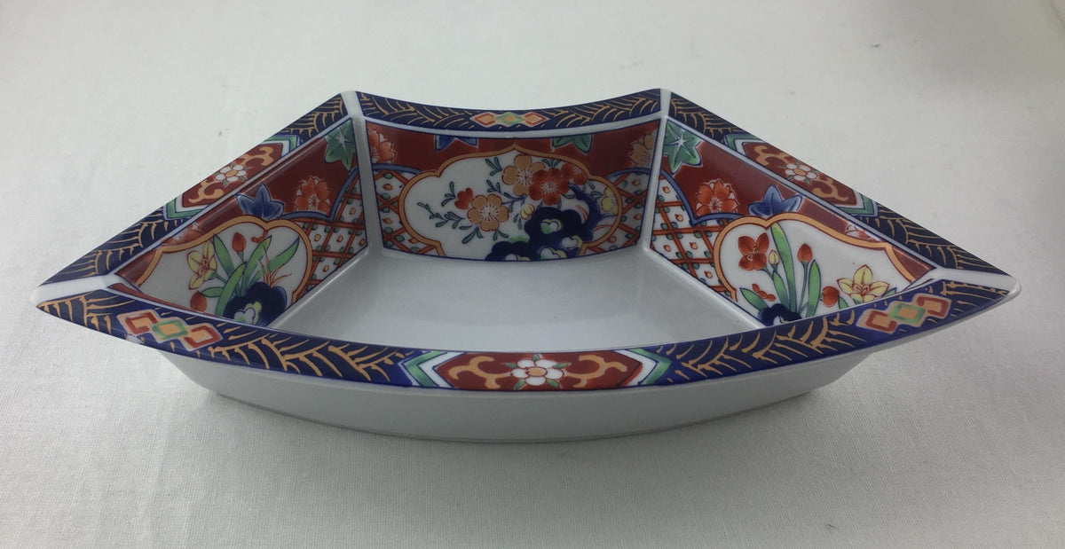 Imari Octagonal Shaped Serving Dish Comprised of 5 Bowls — detail 5