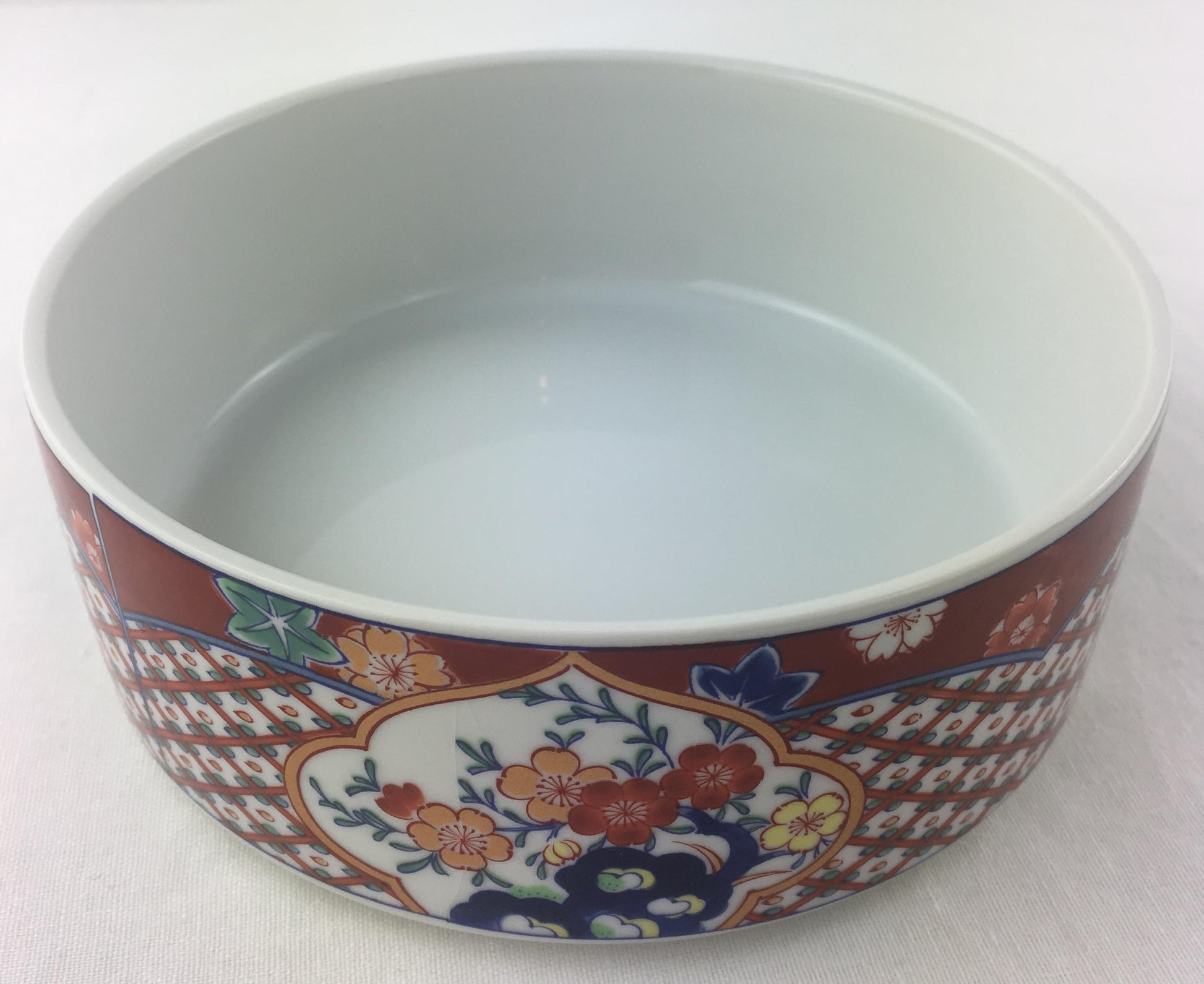 Japanese Hand-Painted Porcelain Lidded Serving Dish, Trinket or Jewelry Box — detail 4