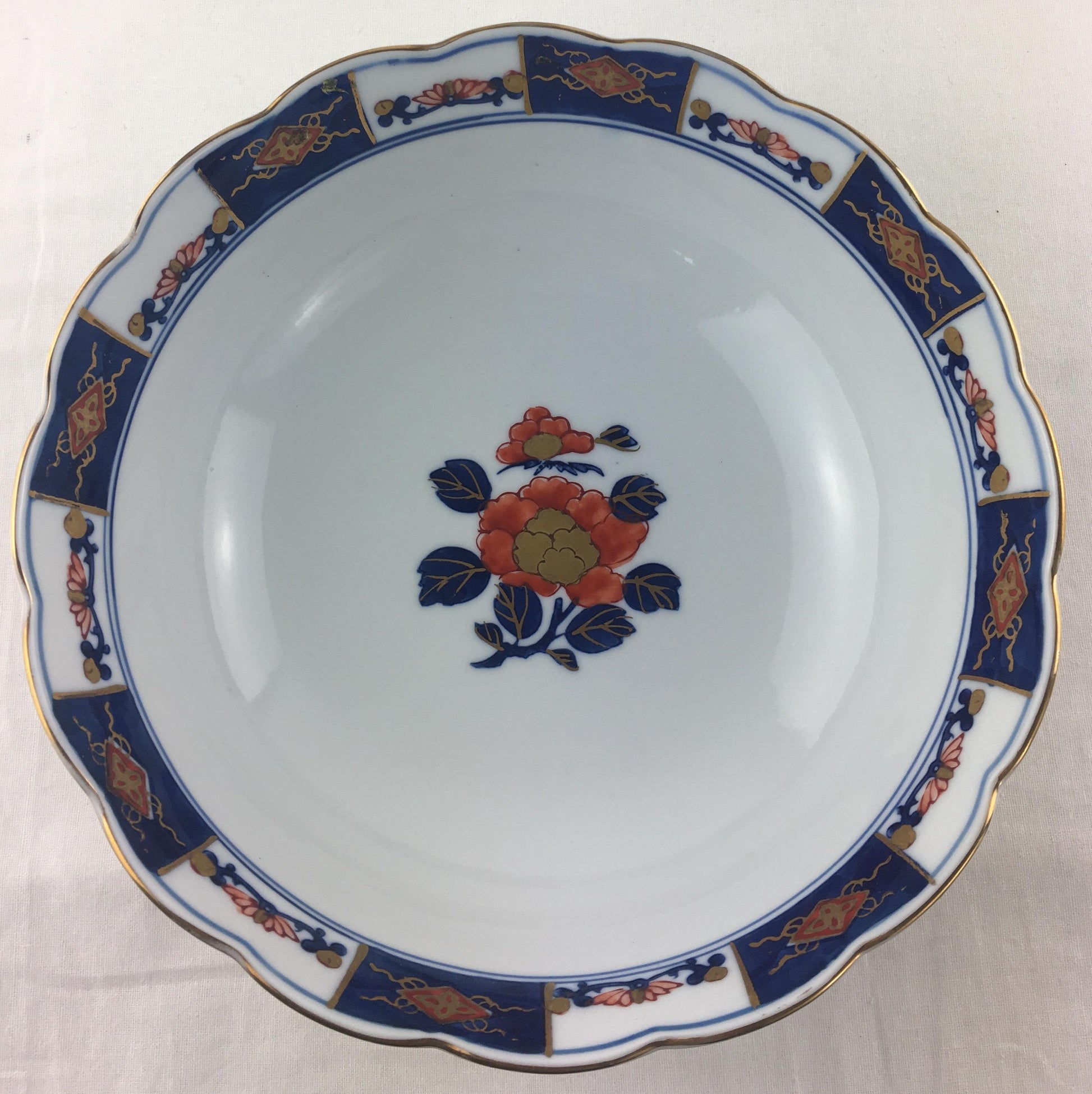 Japanese Imari Porcelain Bowl — detail 3