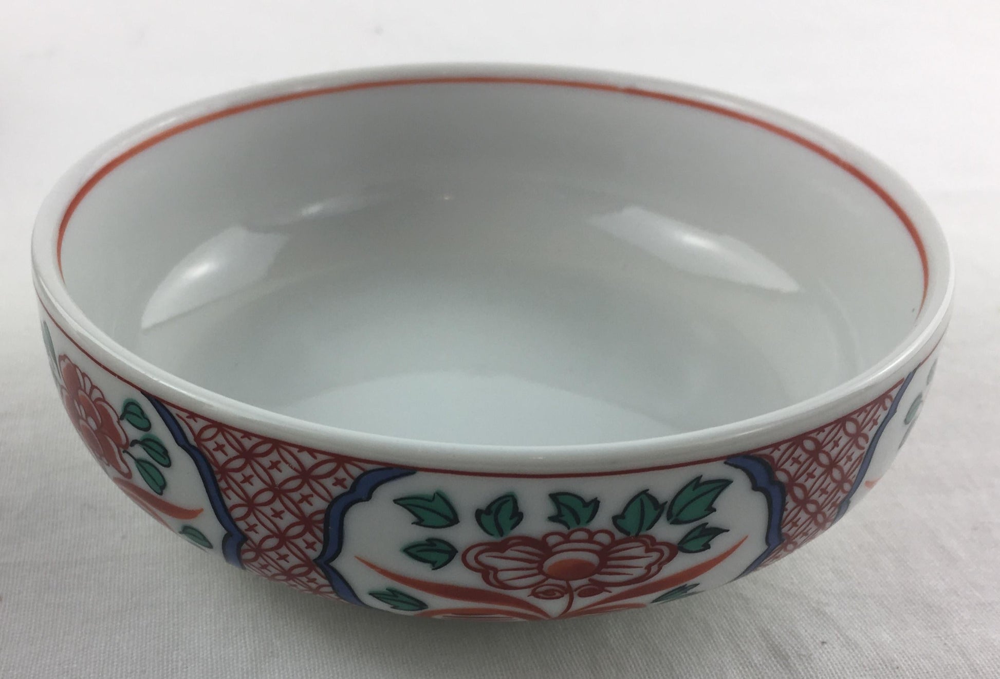 Collection of Five Japanese Imari Porcelain Bowls, Hand Painted — detail 2